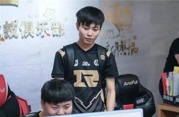 士的需要 士的需要