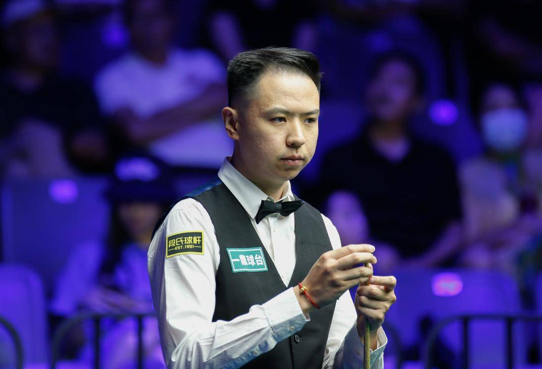 则高举双手 则高举双手