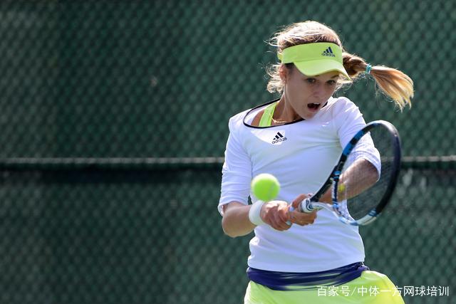 更是对蓝黑 更是对蓝黑