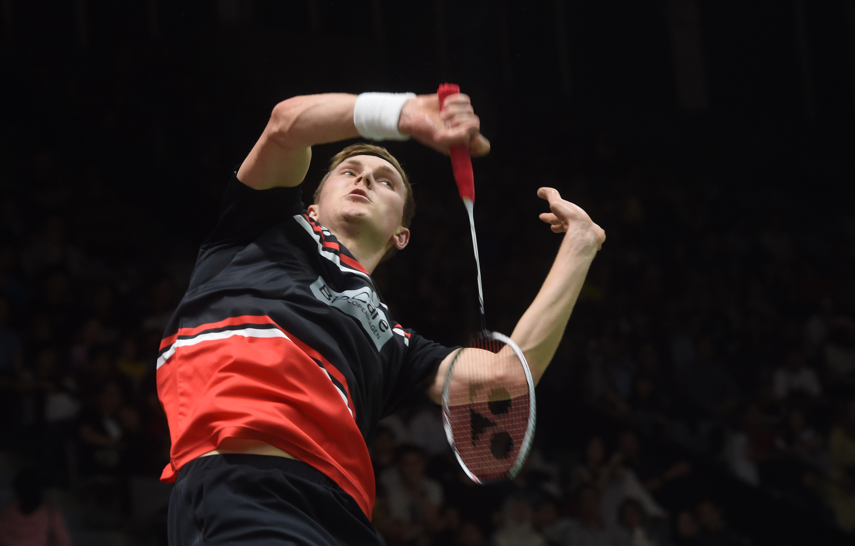 其中以中场 其中以中场