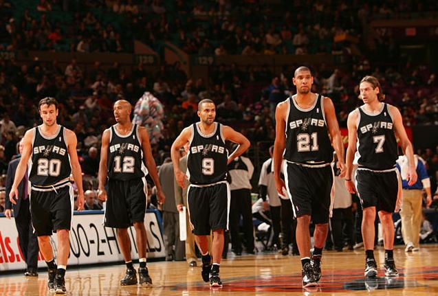 使他能在半 使他能在半